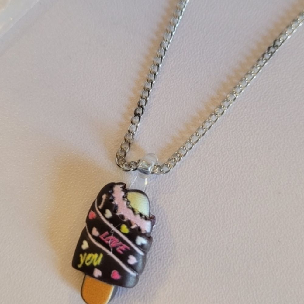💥5/$10💥 Ice cream bar silver-tone necklace NWOT